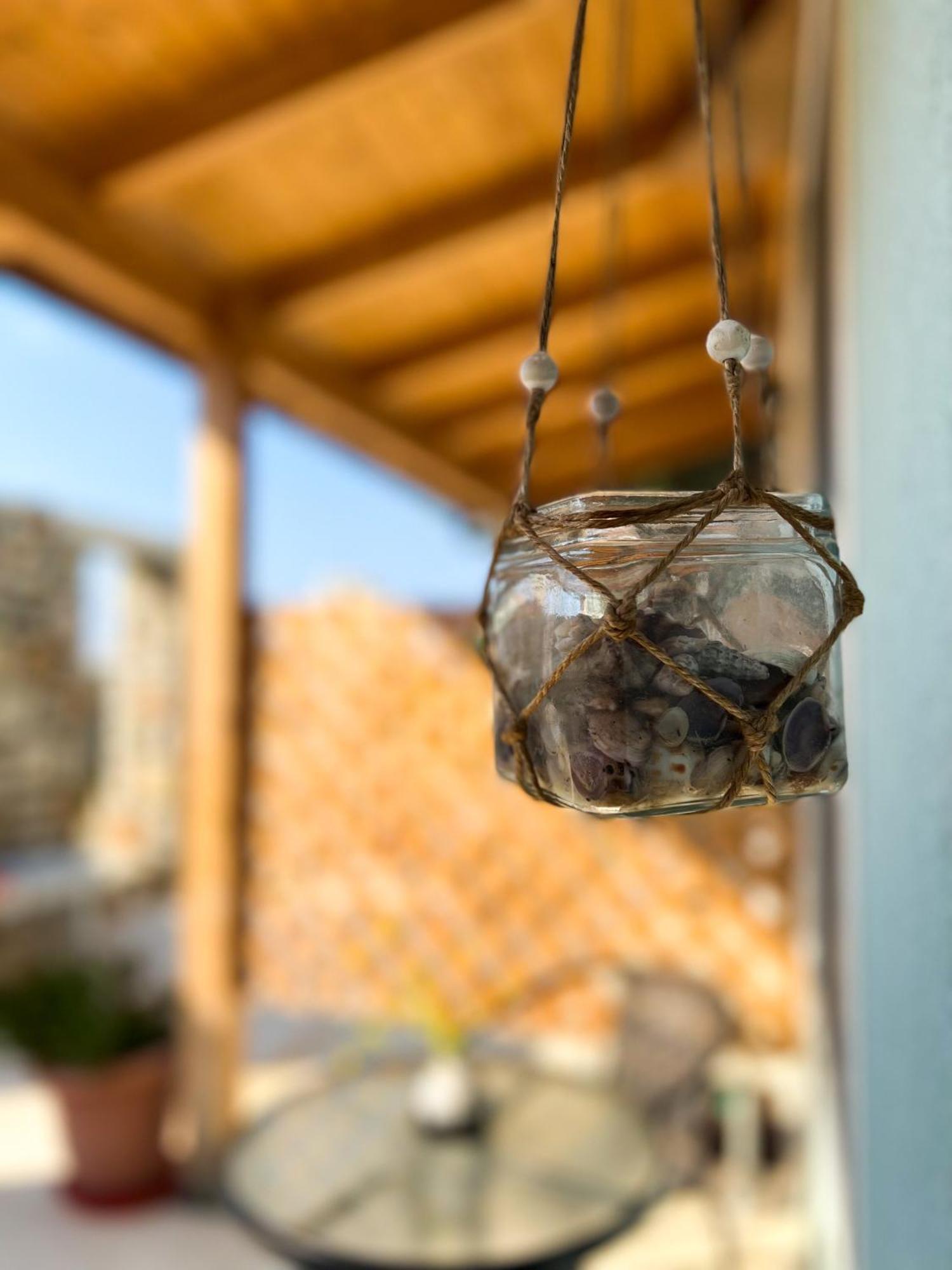 Tonea'S Houses Himare Rum bild