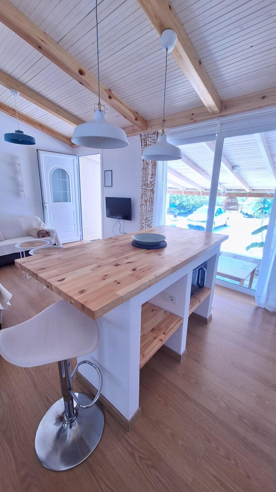 Tonea'S Houses Himare Rum bild