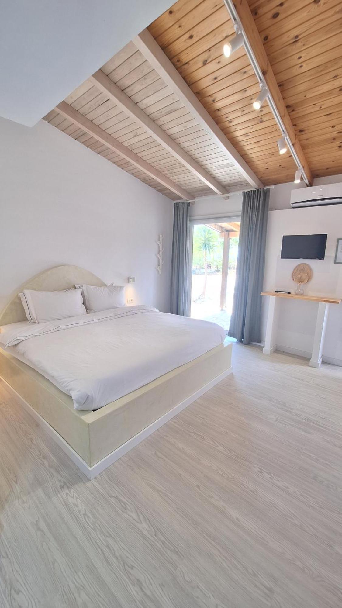 Tonea'S Houses Himare Rum bild