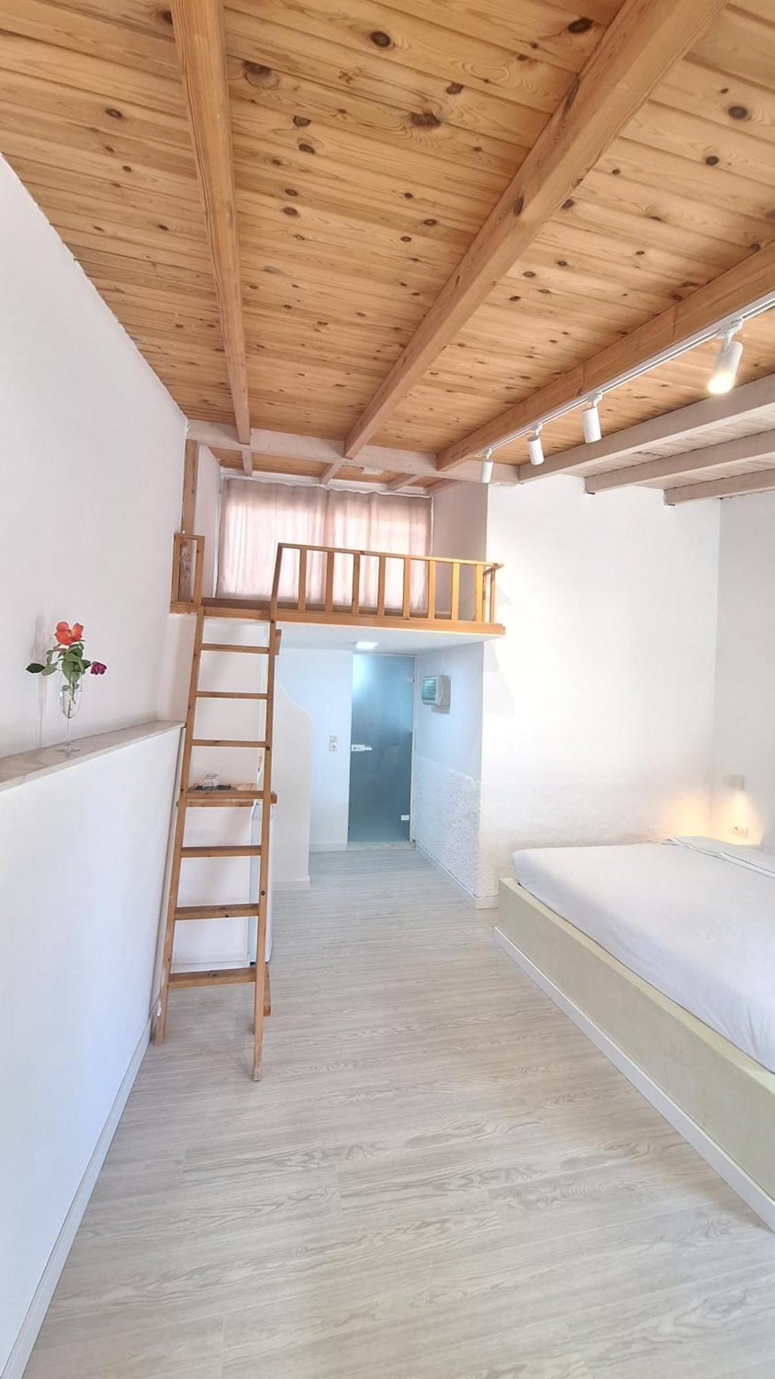 Tonea'S Houses Himare Rum bild