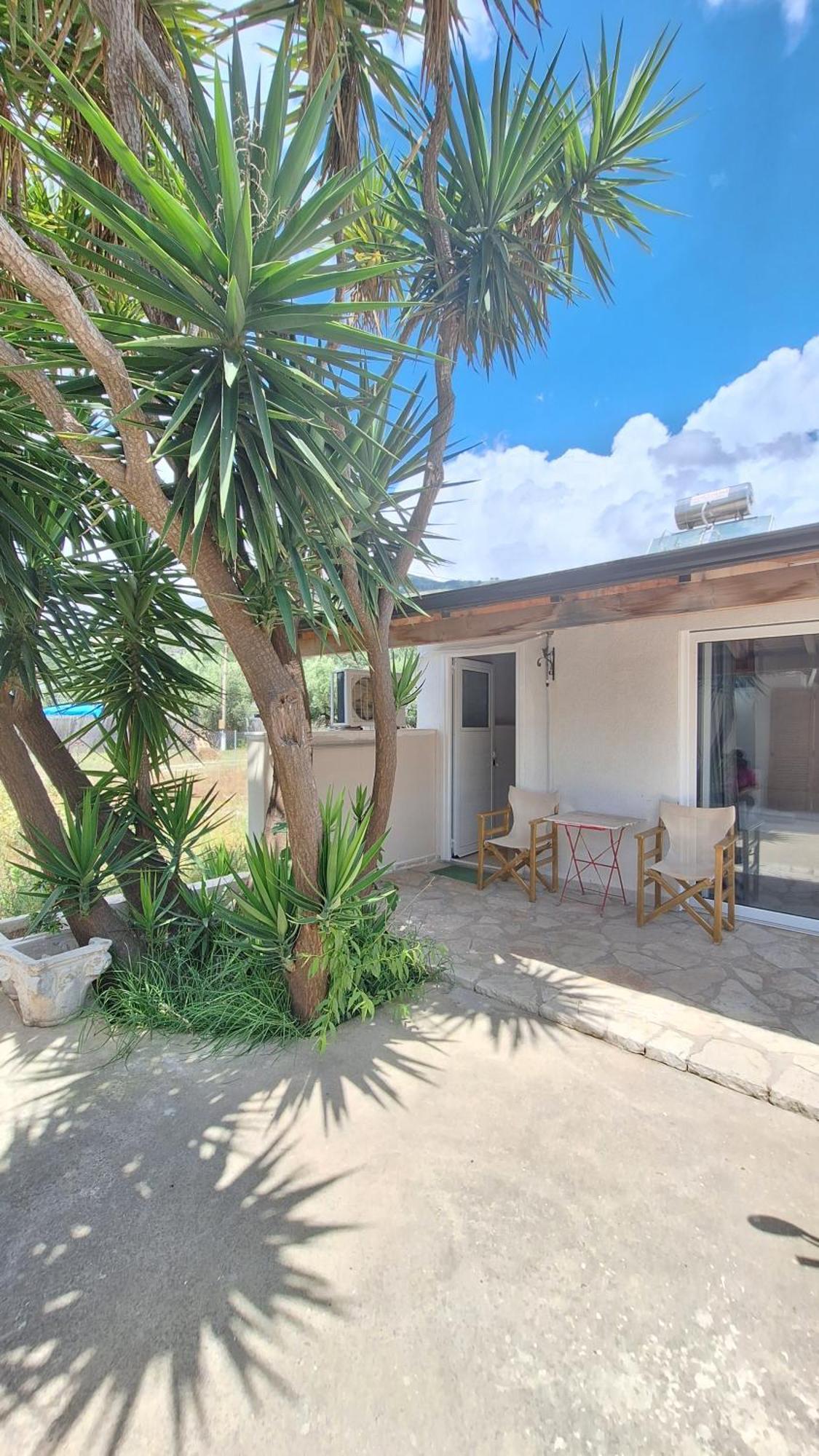 Tonea'S Houses Himare Rum bild